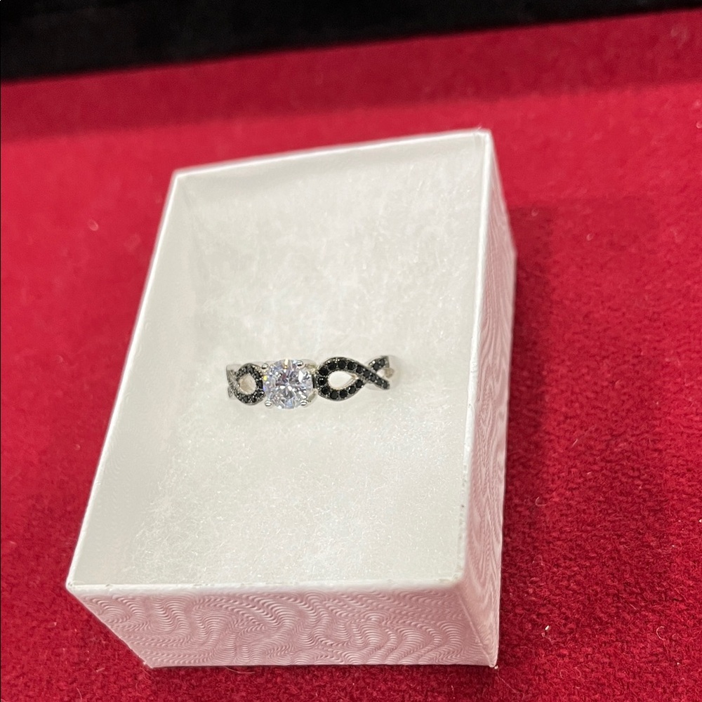 Silver 925 Infinity Design Ring - image 2